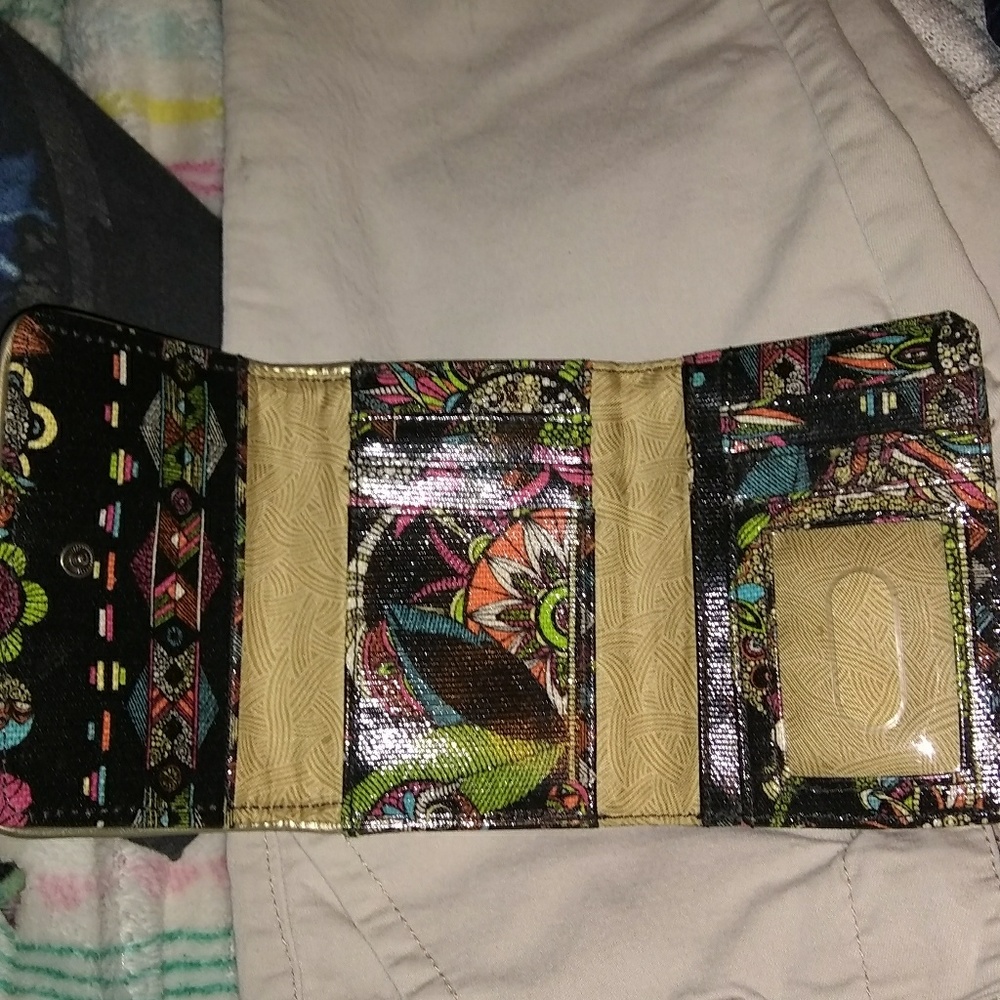 Sakroots wallet and sakroots the sak